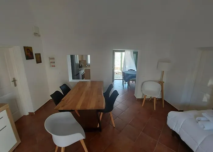 Bluegonia Holiday home Exo Gonia