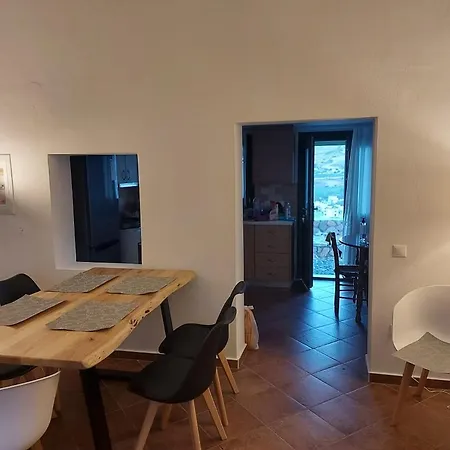 Bluegonia Holiday home